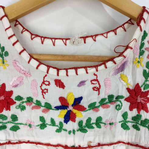 メキシコ刺繍 花刺繍 タック入り ノースリーブワンピース レディース