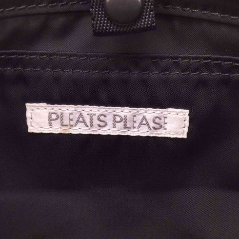 プリーツプリーズイッセイミヤケ PLEATS PLEASE ISSEY MIYAKE CROSSBODY BAG 幾何学柄 クロスボディ ショルダー バッグ メンズ