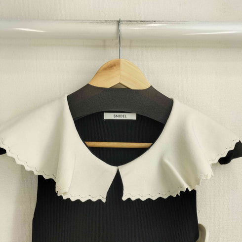 スナイデル snidel フリルスカラップカラーノースリニット レディース ONE SIZE