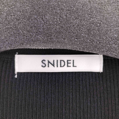 スナイデル snidel フリルスカラップカラーノースリニット レディース ONE SIZE