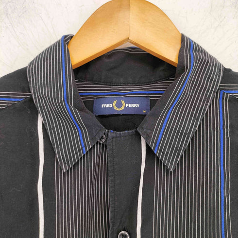 フレッドペリー FRED PERRY マルチストライプ柄 半袖シャツ メンズ import:M