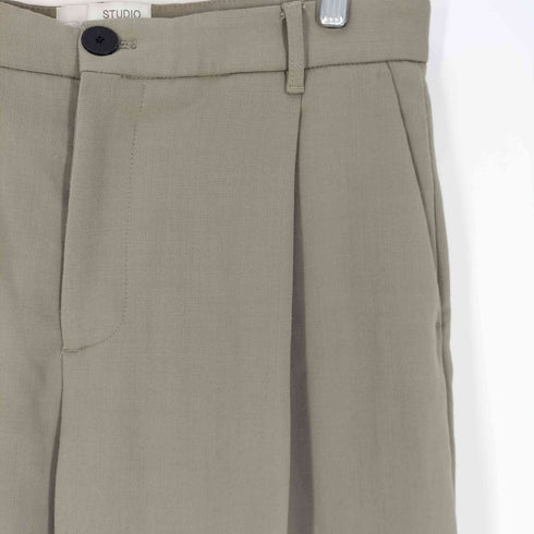 スタジオニコルソン STUDIO NICHOLSON Tuck Detailed Pants メンズ 44