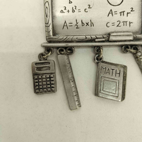 Jonette Jewelry Company 数学教師 ブローチ レディース