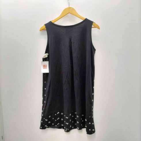 ハートイッセイミヤケ Haat ISSEY MIYAKE 刺繍 総柄 ノースリーブ プリーツ ワンピース レディース JPN:2