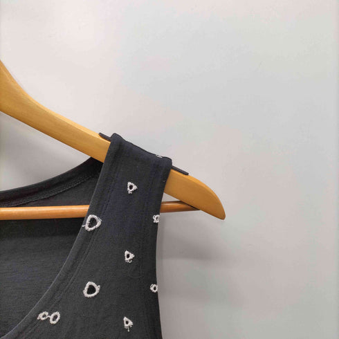 ハートイッセイミヤケ Haat ISSEY MIYAKE 刺繍 総柄 ノースリーブ プリーツ ワンピース レディース JPN:2