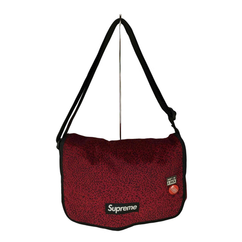 シュプリーム Supreme animal-print messenger bag メンズ