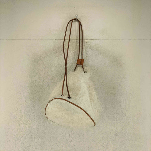 マディソンブルー MADISONBLUE DRAWSTRING BAG EYELASH レディース