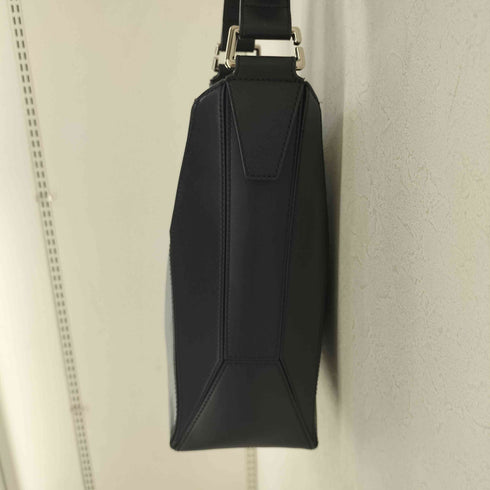 チャールズアンドキース CHARLES&KEITH ナスリン ジオメトック トートバッグ メンズ