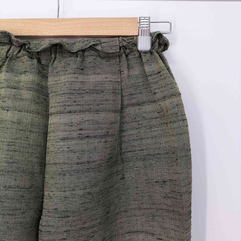 Y.A.Acc ワイエーアク silk tuck pants レディース
