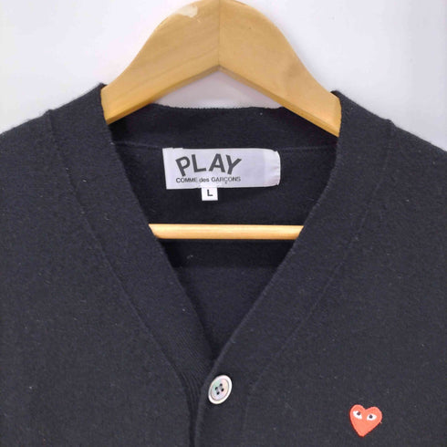 プレイコムデギャルソン PLAY COMME des GARCONS AD2021/7 V-Neck Cardigan With Red Small Emblem TOP紡毛ラムウール天竺 カーディガン メンズ JPN:L