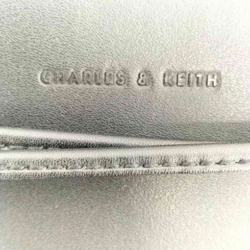 チャールズアンドキース CHARLES&KEITH ドローストリング ホーボーバッグ レディース