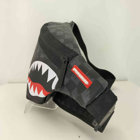 Sprayground シャークマウス モノグラム ボディバッグ ポーチ streer メンズ