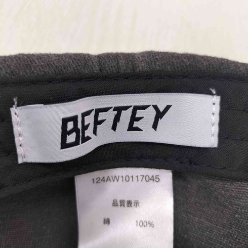 BEFTEY ピアスのキャップ帽 レディース