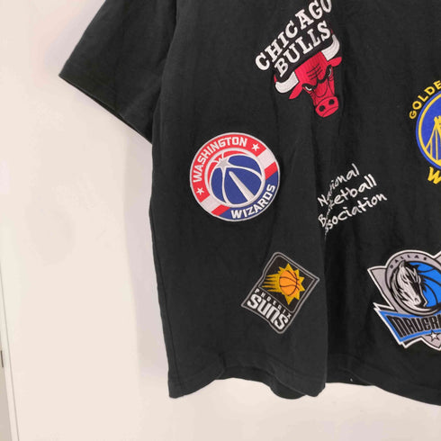 エヌビーエー NBA 23SS 別注 NBA チーム ロゴ ランダム ワッペン TEE ショートスリーブ カットソー メンズ import:M