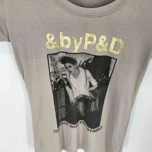 & by P&D Y2K ラメプリントデザイン Tシャツ レディース JPN:38