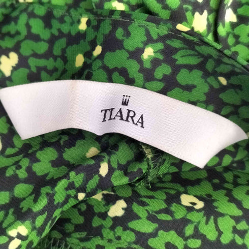ティアラ Tiara 小花柄 バルーンスリーブ フレアワンピース レディース