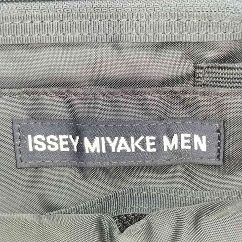 イッセイミヤケメン ISSEY MIYAKE MEN 中綿 2way ブリーフバッグ メンズ