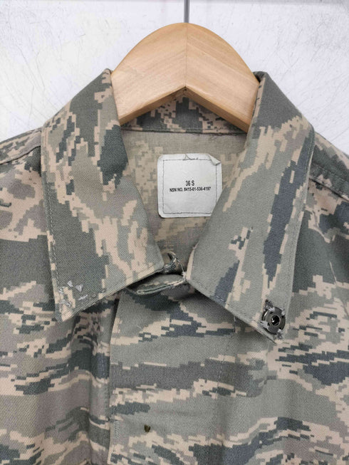 ユーエスアーミー U.S. ARMY COAT MAN'S UTILITY AIR FORCE CAMOUFLAGE PATTERN B.D.U デジタルカモ ミリタリージャケット メンズ 36 short