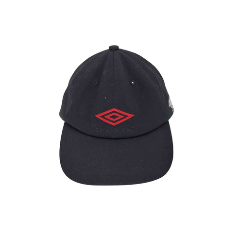 アンブロ UMBRO 別注 コラボ刺繍キャップ メンズ