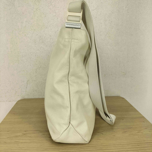 マンダリナダック MANDARINA DUCK レザーショルダーバッグ メンズ