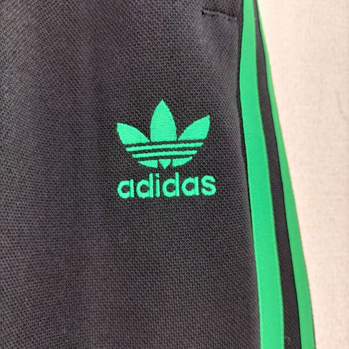 アディダスオリジナルス adidas Originals アディカラー クラシックス+ ショーツ レディース JPN:XS