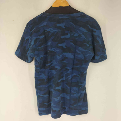 ウノピゥウノウグァーレトレリラックス 1PIU1UGUALE3 RELAX 迷彩柄 Vネック S/S カットソー メンズ import:M