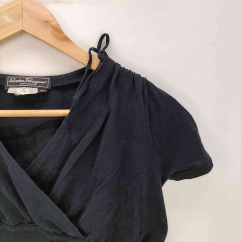 サルヴァトーレフェラガモ Salvatore Ferragamo MADE IN ITALY イタリア製 リボン Vネック ギャザー S/S クロップド Tシャツ ピチT レディース import:XS