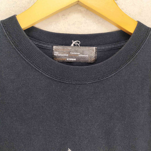 RESPECT CLOTHING STUDIO} ビクター ニッパー 両面プリントクルーネックTシャツ メンズ