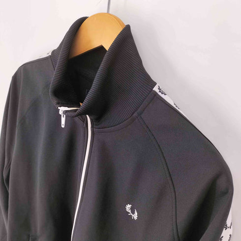 フレッドペリー FRED PERRY TAPED TRACK JACKET ローレル リース テープド トラック ジャケット ジャージ メンズ import:L