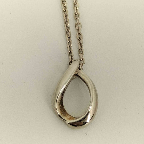 ヨンドシー 4℃ SILVER刻印デザインネックレス レディース