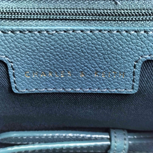 チャールズアンドキース CHARLES&KEITH ハクスリートラペーズトートバッグ レディース