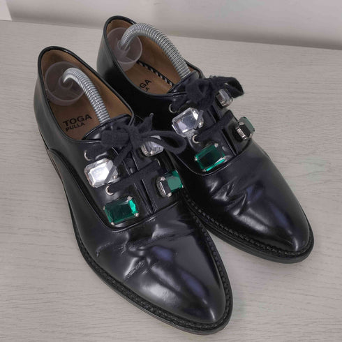 トーガプルラ TOGA PULLA ビジュー付き レザーシューズ レディース JPN:38