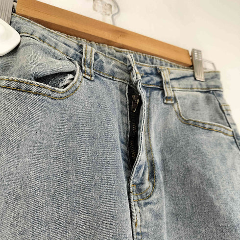 ハトメデザイン スリット フレアデニムパンツ レディース