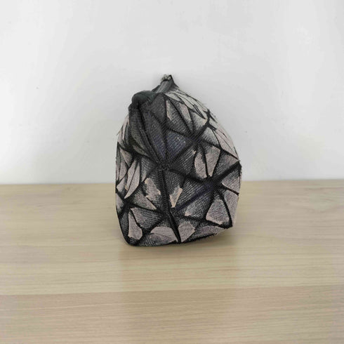 バオバオイッセイミヤケ BAO BAO ISSEY MIYAKE ジオメトリック ポーチ レディース