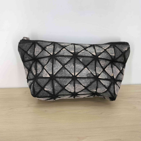 バオバオイッセイミヤケ BAO BAO ISSEY MIYAKE ジオメトリック ポーチ レディース