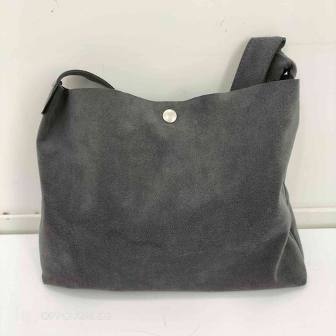 FABRIC product of Creed スエード ショルダー バッグ レディース