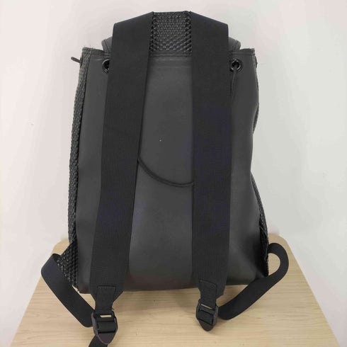 イーストパック EASTPAK フラップポケット バックパック ビニール メンズ