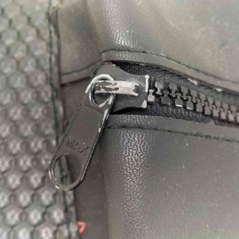 イーストパック EASTPAK フラップポケット バックパック ビニール メンズ