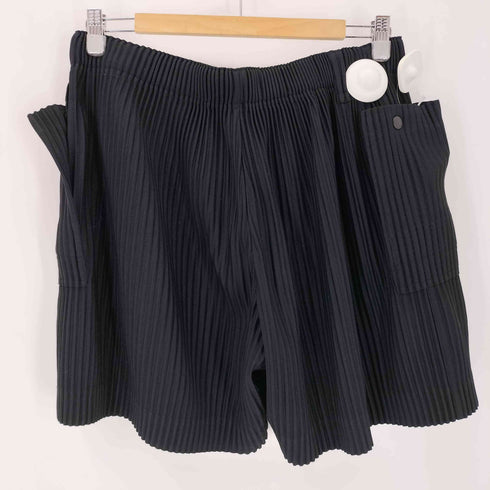 オムプリッセイッセイミヤケ HOMME PLISSE ISSEY MIYAKE プリーツ フリップパンツ ショーツ メンズ JPN:3