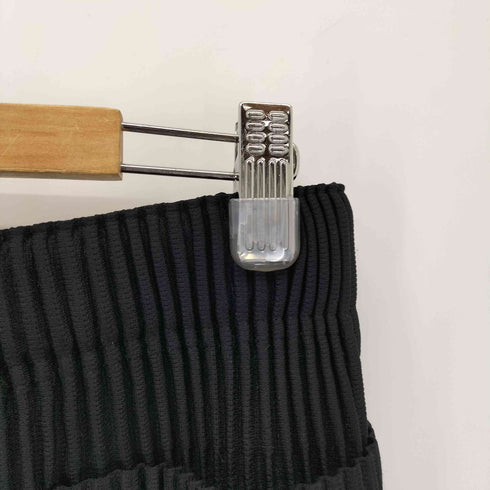 オムプリッセイッセイミヤケ HOMME PLISSE ISSEY MIYAKE プリーツ フリップパンツ ショーツ メンズ JPN:3