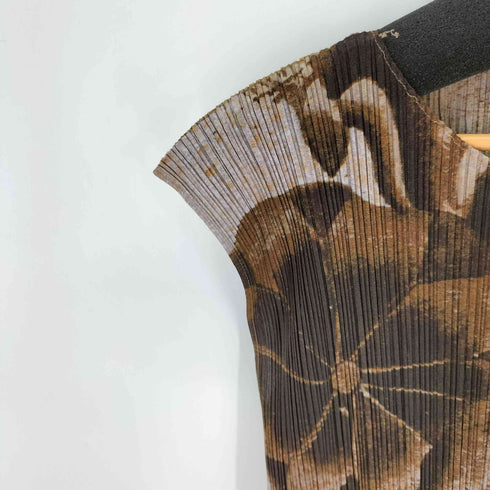 プリーツプリーズイッセイミヤケ PLEATS PLEASE ISSEY MIYAKE プリーツ 花 鯉 和柄 ノースリーブワンピース レディース JPN:3