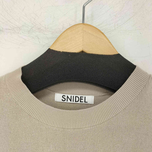 スナイデル snidel パッカリングスリーブニットプルオーバー レディース F