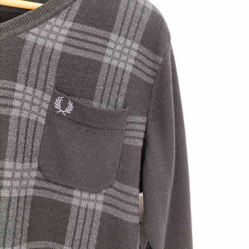 フレッドペリー FRED PERRY タータン パネル Vネック セーター メンズ import:L