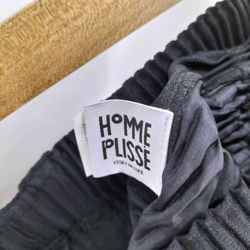 オムプリッセイッセイミヤケ HOMME PLISSE ISSEY MIYAKE プリーツ テーパードパンツ メンズ JPN:2