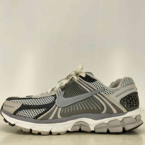 ナイキ NIKE ZOOM VOMERO 5 PRM LT IRON ORE/METALLIC SILVER-PHOTON DUST レディース 25.5