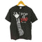 アルスタイルアパレルアクティブウェアー ALSTYLE APPAREL & ACTIVEWEAR 00S POP IS DEAD アーティスト 追悼 プリント クルーネック Tシャツ メンズ import:M