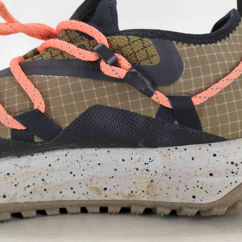 ナイキエーシージー NIKE ACG Mountain Fly Low GORE-TEX SE Brown メンズ 26.5