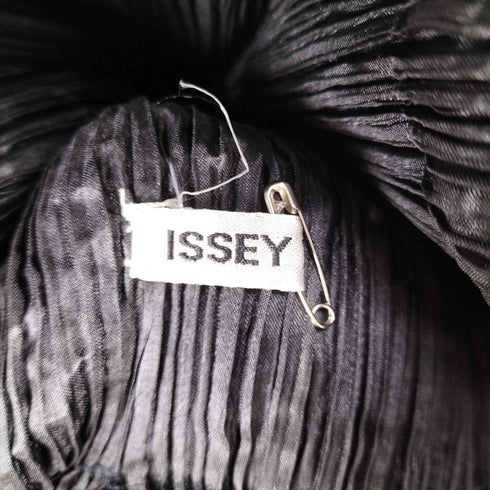 イッセイミヤケ ISSEY MIYAKE ペイント プリーツ ナップサック レディース