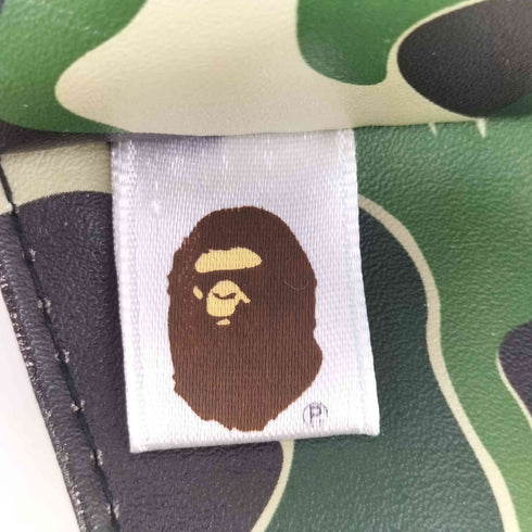 アベイシングエイプ A BATHING APE カモ柄 ボディバッグ メンズ
