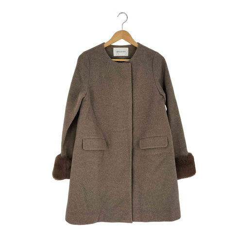 ナチュラルビューティーベーシック NATURAL BEAUTY BASIC フェイクファースリーブノーカラーコート レディース JPN:S